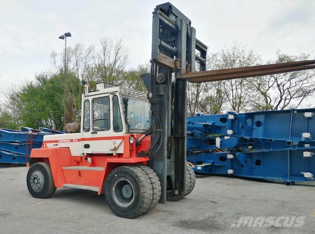 Svetruck 13,6-120-32 柴油卡車