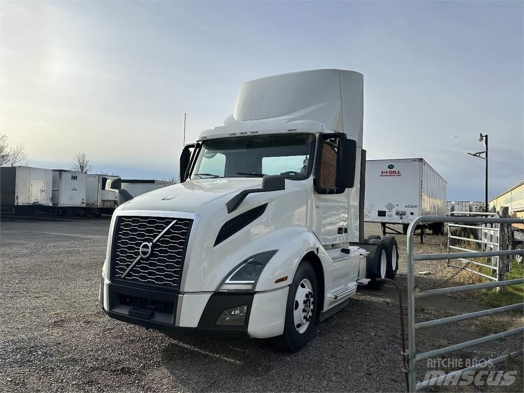 Volvo VNL300 曳引機組件