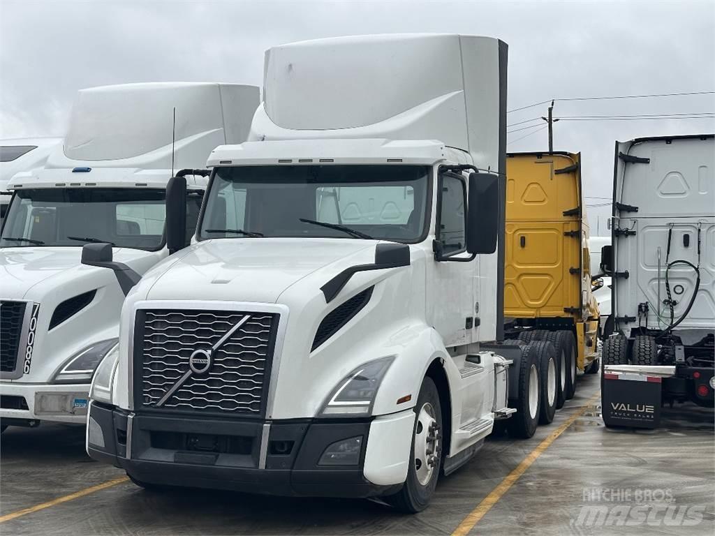 Volvo VNL300 曳引機組件