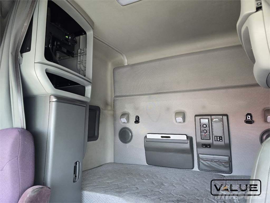 Volvo VNL740 曳引機組件