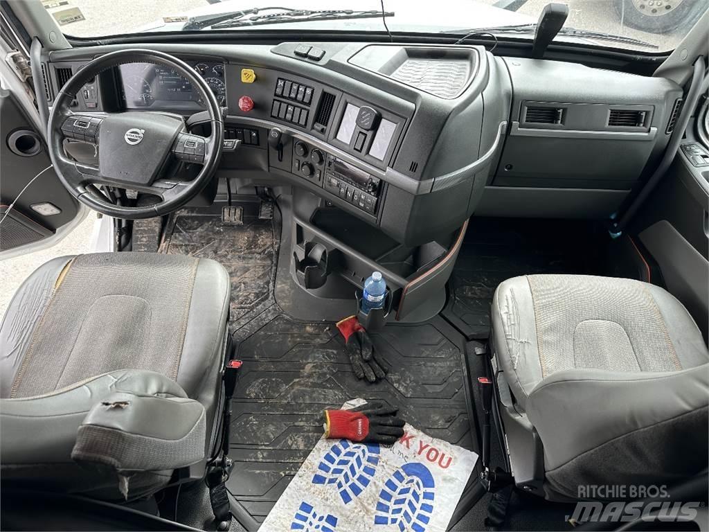 Volvo VNL760 曳引機組件