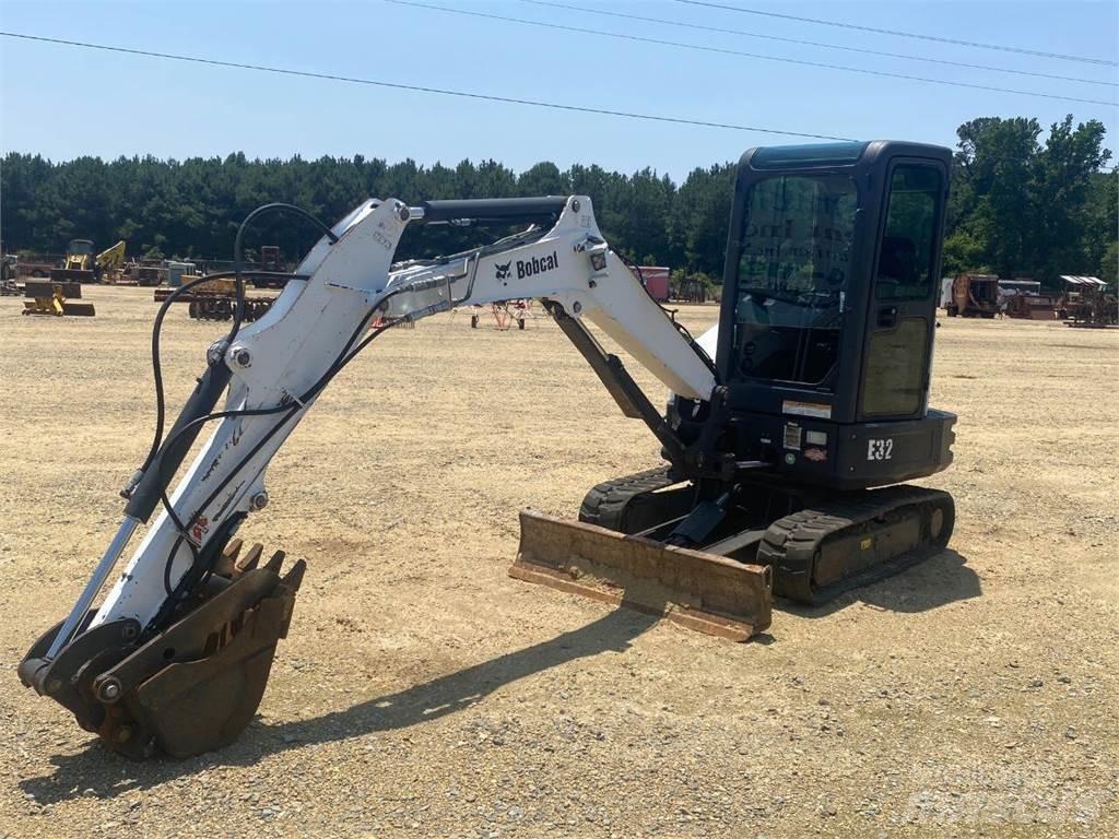 Bobcat E32 其他