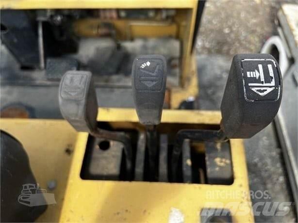 CAT T50D 其他