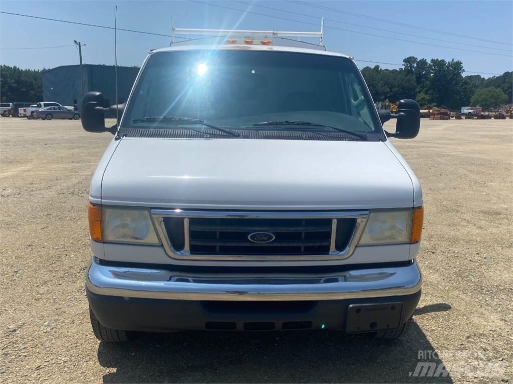 Ford E-Series 其他