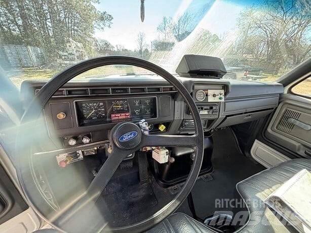 Ford F-800 其他