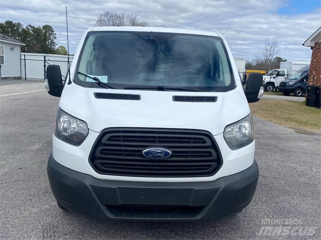 Ford Transit 其他