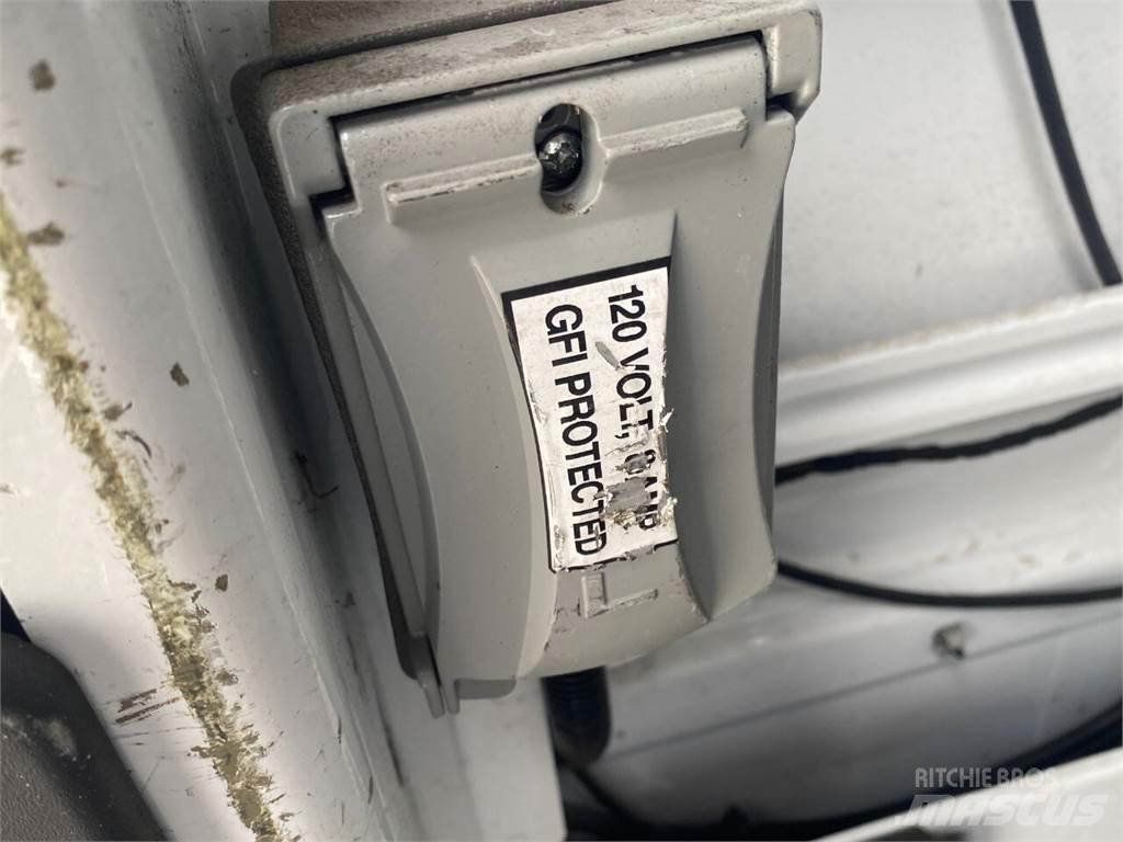 Ford Transit 其他