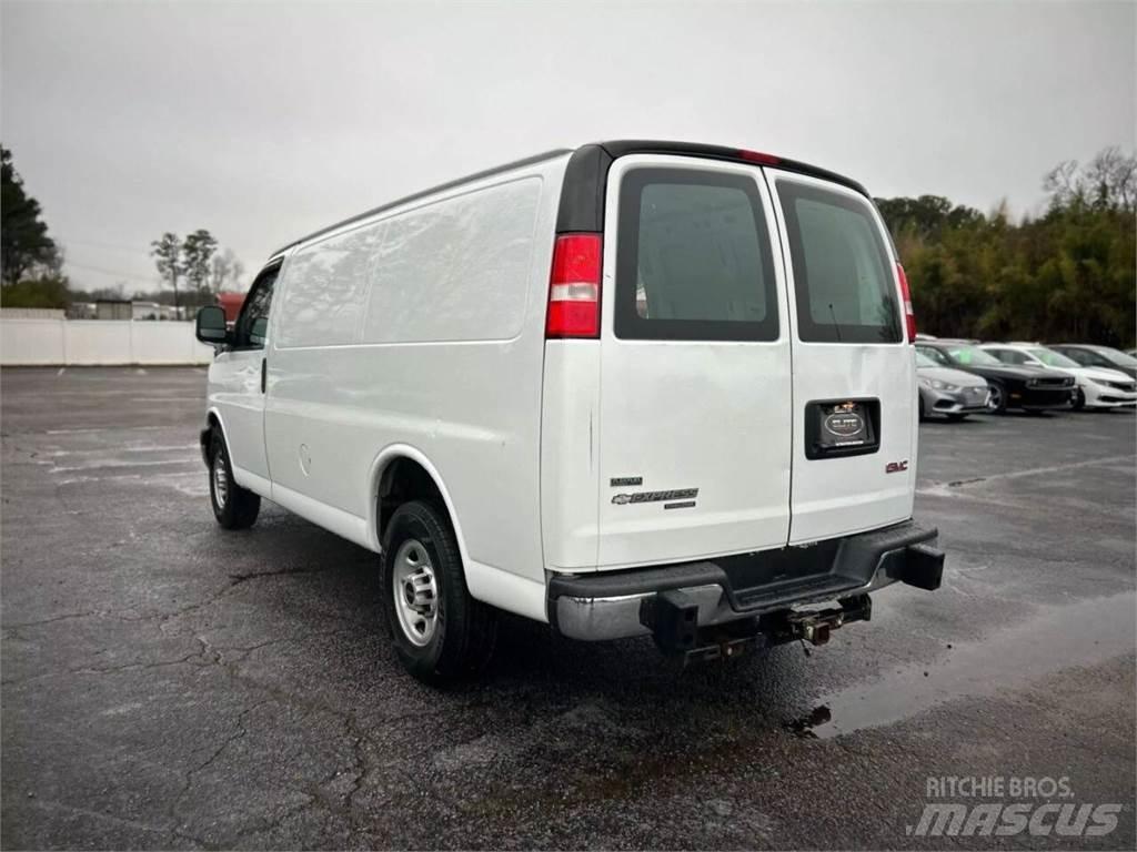 GMC Savana 其他