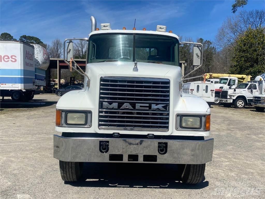 Mack CH613 其他
