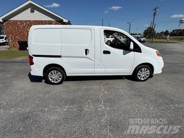 Nissan NV200 其他