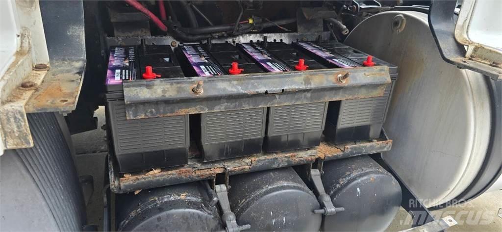 Volvo VNL 其他