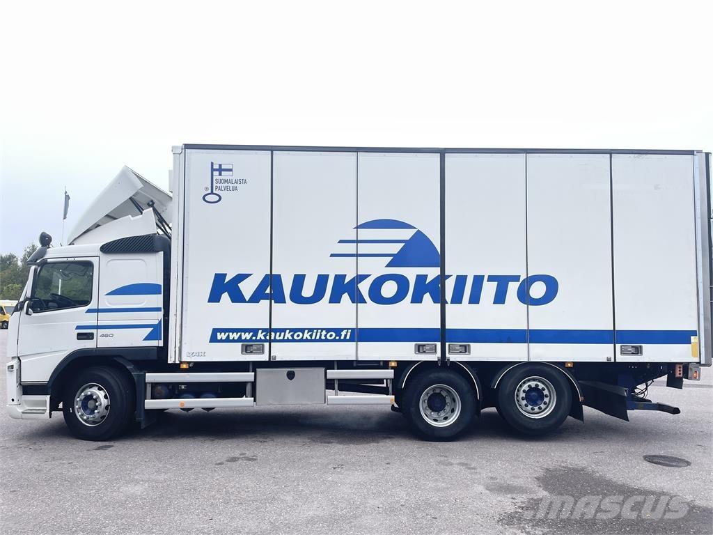 Volvo FM 貨箱式卡車