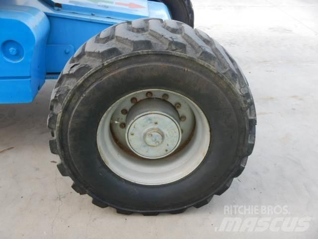 Aichi SP21AJ 伸縮臂高空作業車