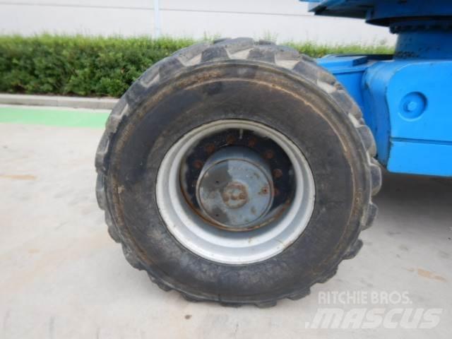 Aichi SP21AJ 伸縮臂高空作業車