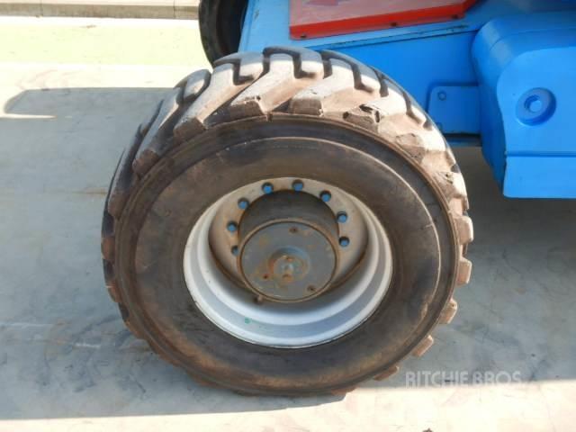 Aichi SP21AJ 伸縮臂高空作業車