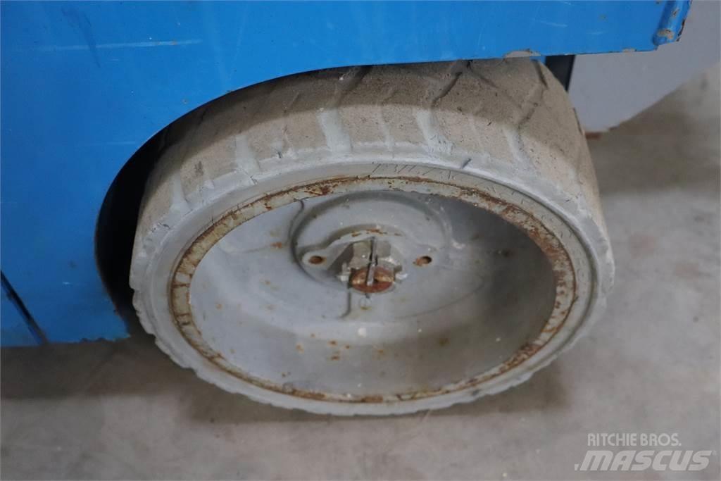 Genie GS1532 剪式升降機