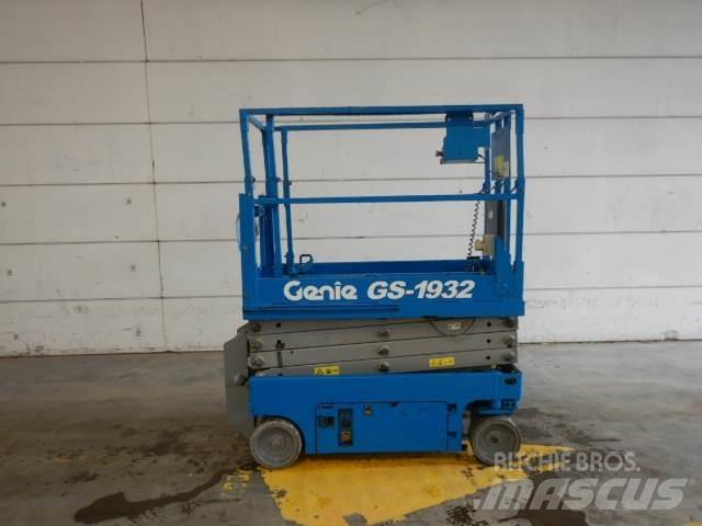 Genie GS1932 剪式升降機