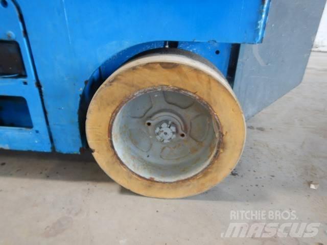 Genie GS1932 剪式升降機