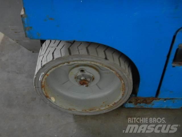 Genie GS1932 剪式升降機