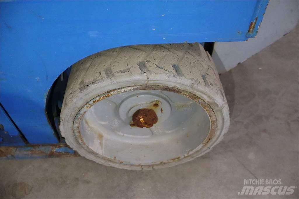 Genie GS1932 剪式升降機