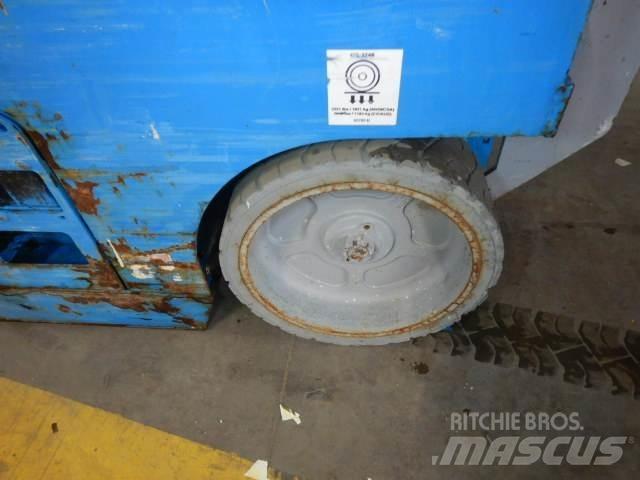 Genie GS2032 剪式升降機