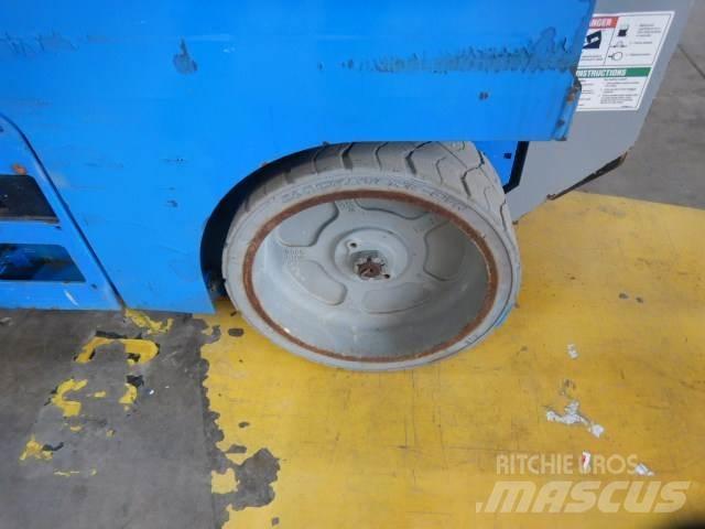 Genie GS2032 剪式升降機