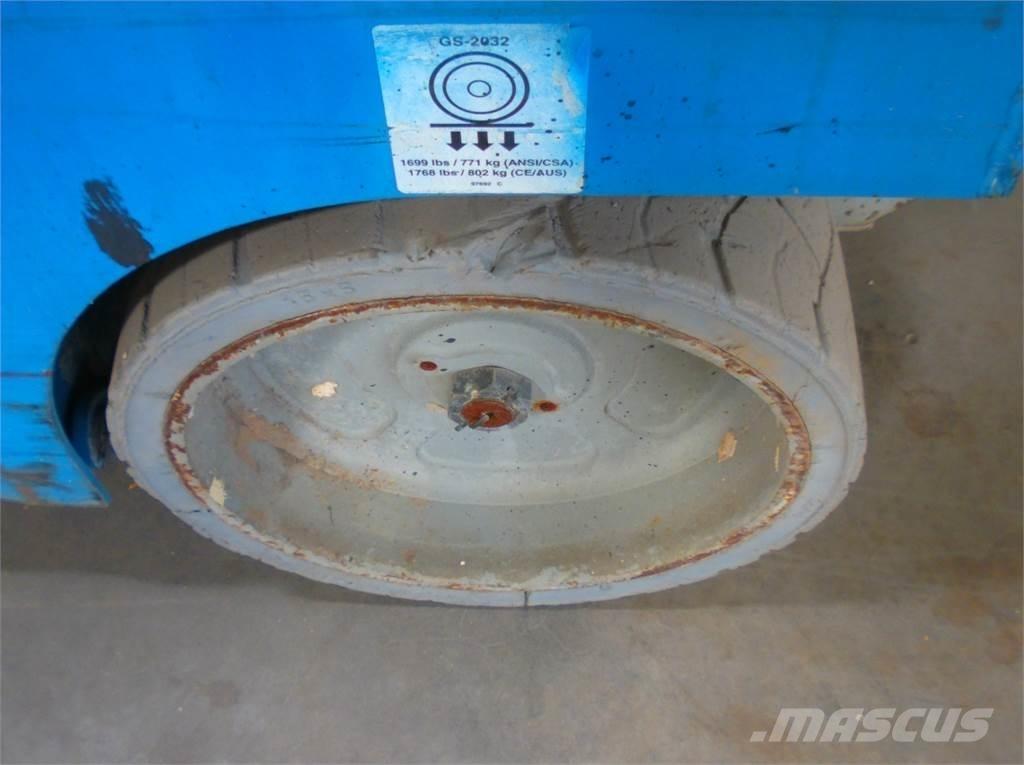 Genie GS2032 剪式升降機