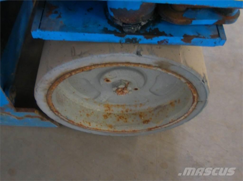 Genie GS2032 剪式升降機