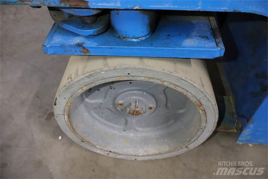 Genie GS2046 剪式升降機