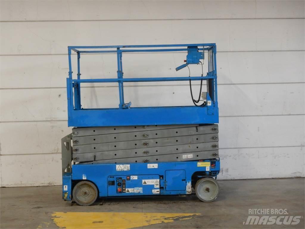 Genie GS3232 剪式升降機