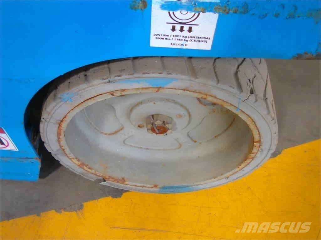 Genie GS3246 剪式升降機