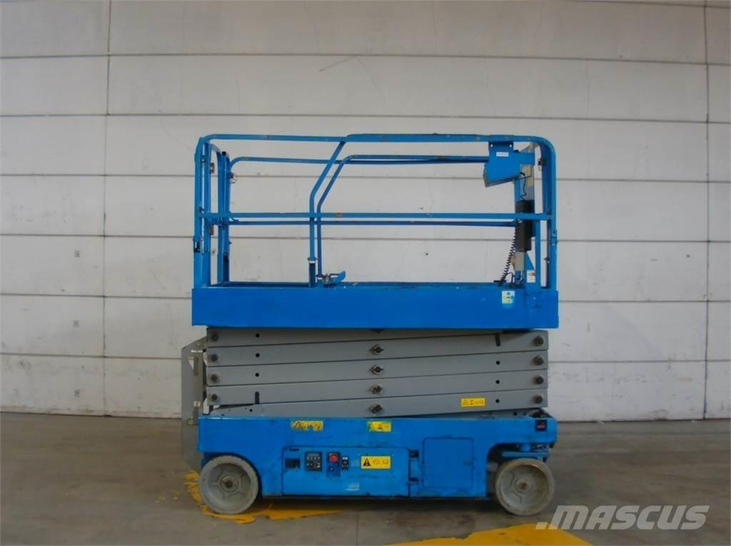 Genie GS3246 剪式升降機