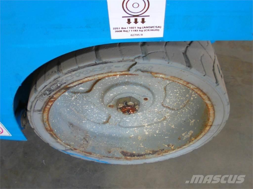 Genie GS3246 剪式升降機