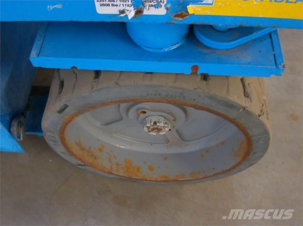 Genie GS3246 剪式升降機