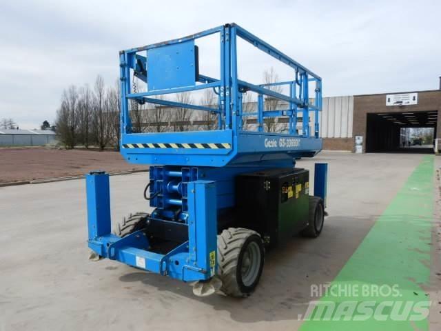 Genie GS3369DC 剪式升降機