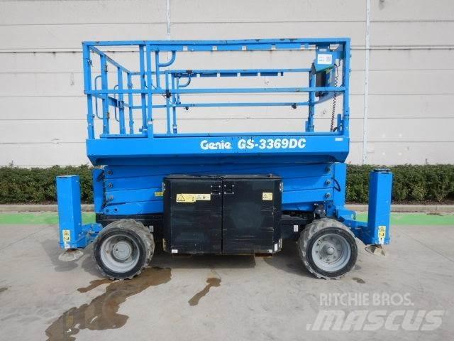 Genie GS3369DC 剪式升降機