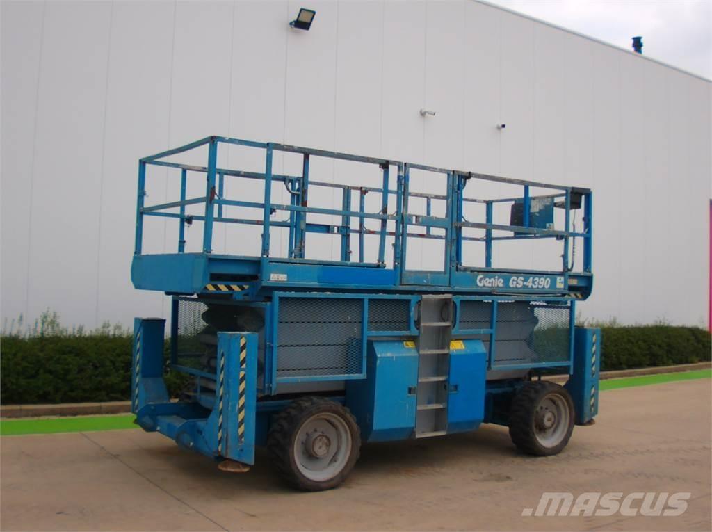 Genie GS4390RT 剪式升降機