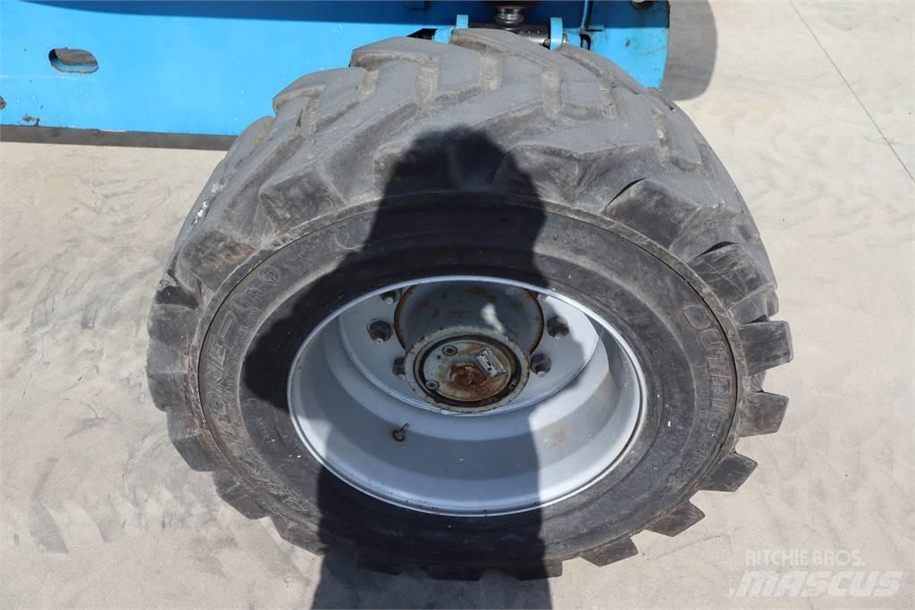 Genie S85 伸縮臂高空作業車