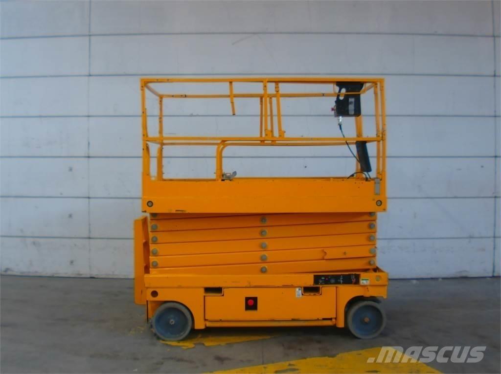 Haulotte Compact 14 剪式升降機