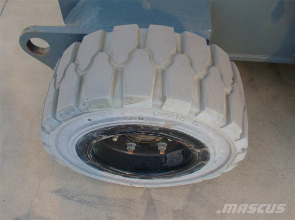 Haulotte HA15IP 曲臂高空作業車