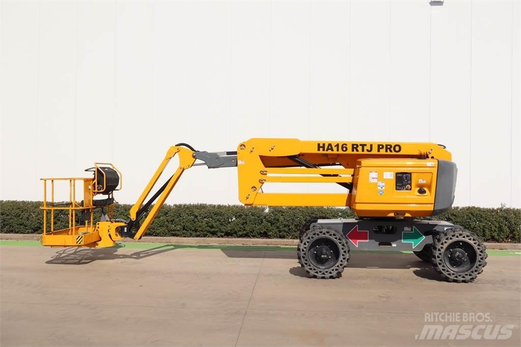 Haulotte HA16RTJ Pro 曲臂高空作業車
