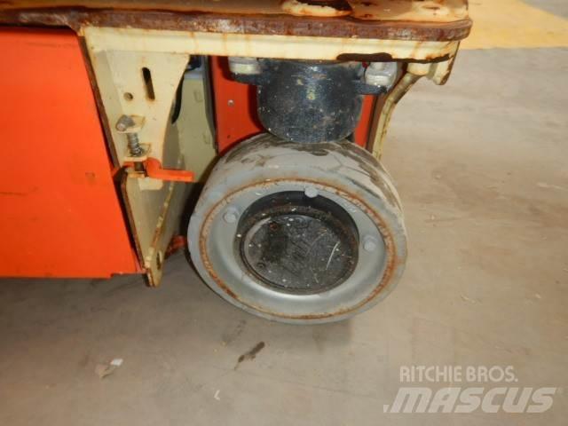 JLG 1230ES 垂直升降工作台