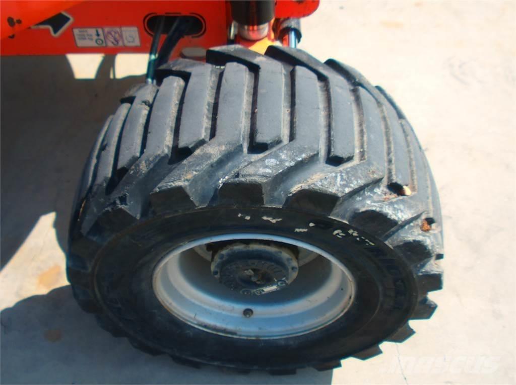 JLG 450AJ 曲臂高空作業車