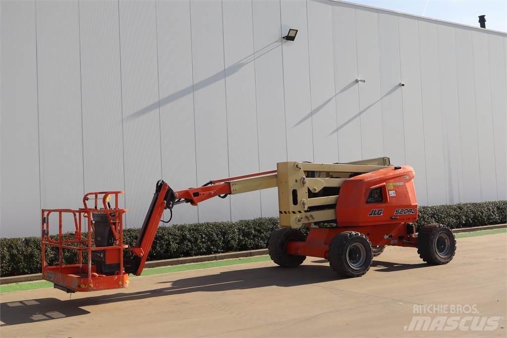 JLG 520AJ 曲臂高空作業車