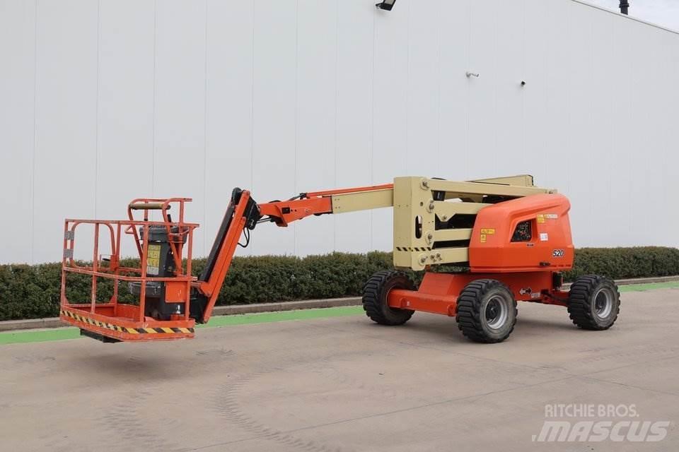JLG 520AJ 曲臂高空作業車