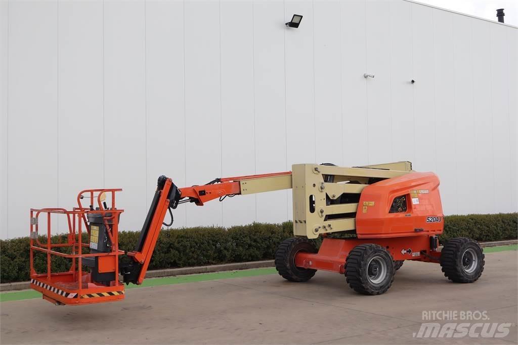 JLG 520AJ 曲臂高空作業車