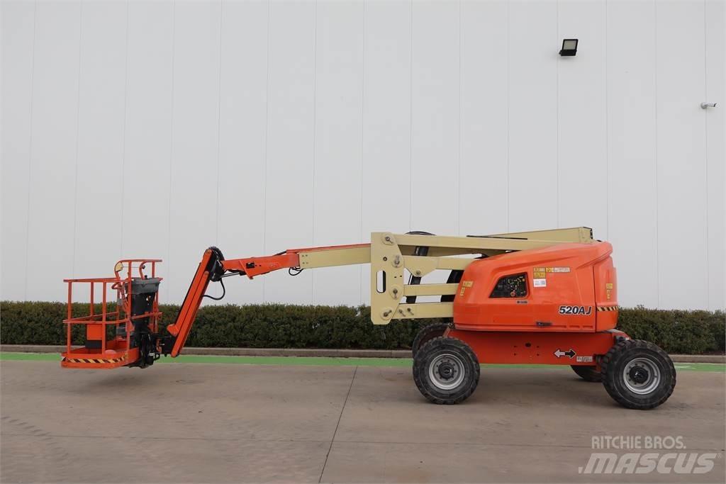JLG 520AJ 曲臂高空作業車