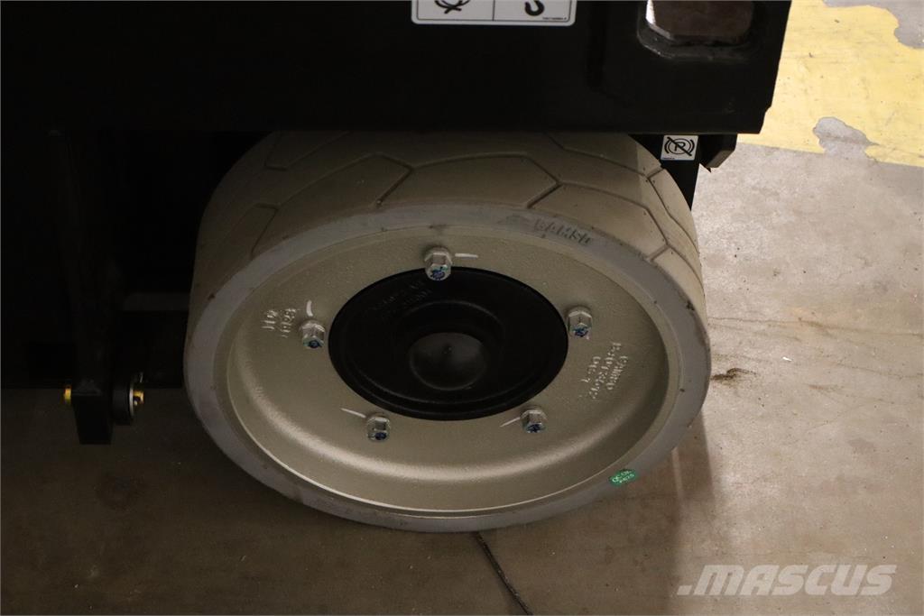 JLG ES3246 剪式升降機