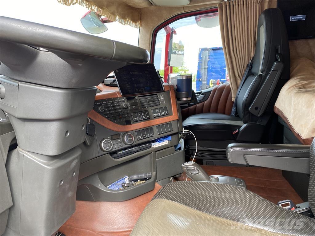 Volvo FH16 750 曳引機組件