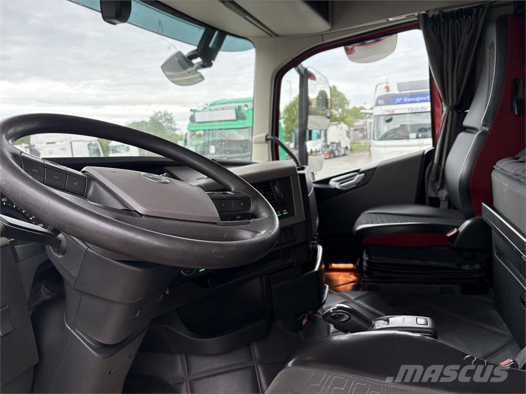 Volvo FH540 6x4 曳引機組件
